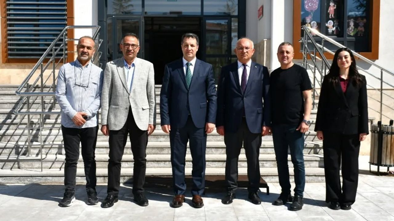 Yozgat’a Kaymakam Öğrencilerle Bir Araya Geldi (1)