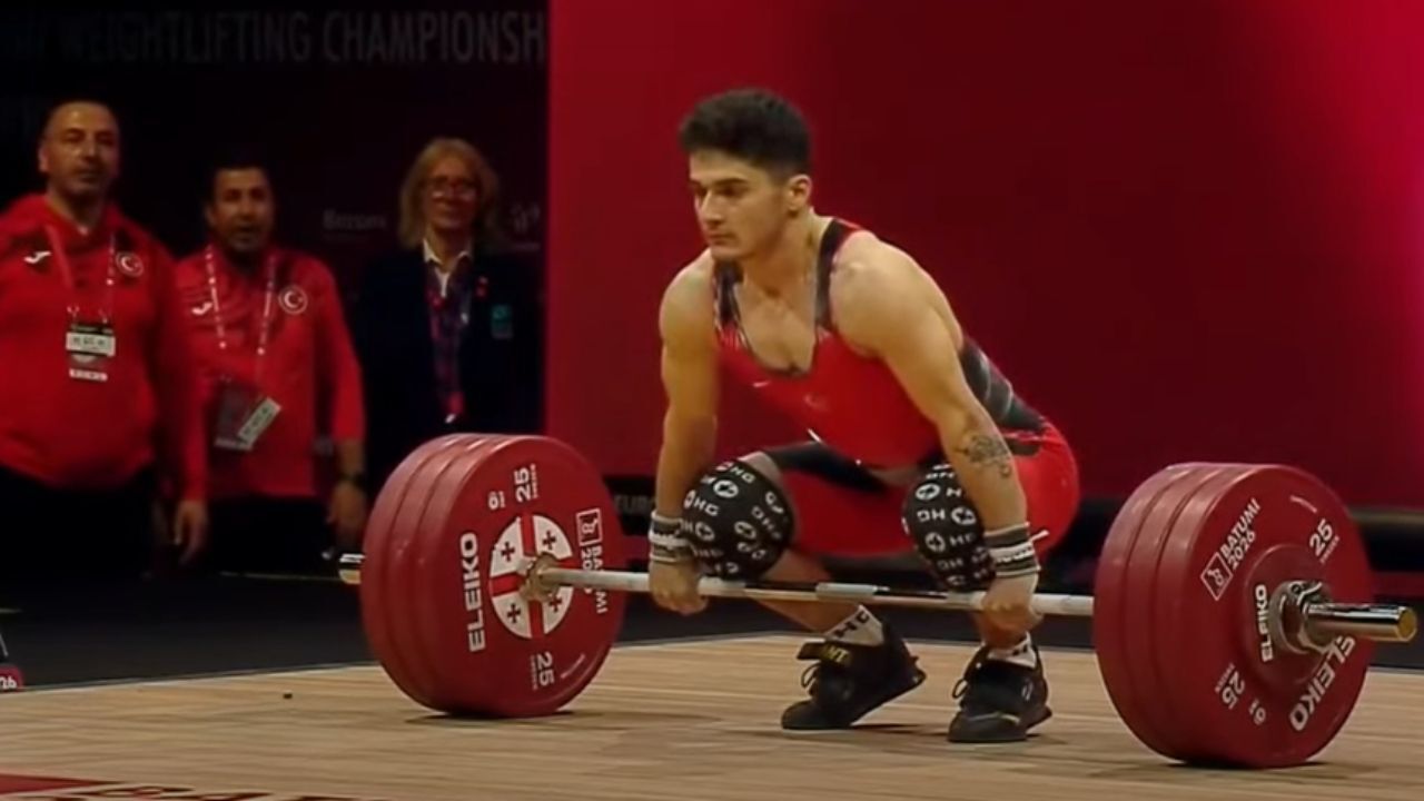 Yozgatlı Halterci Avrupa Şampiyonu Oldu Rekor Kırarak Tarihe Geçti (1)