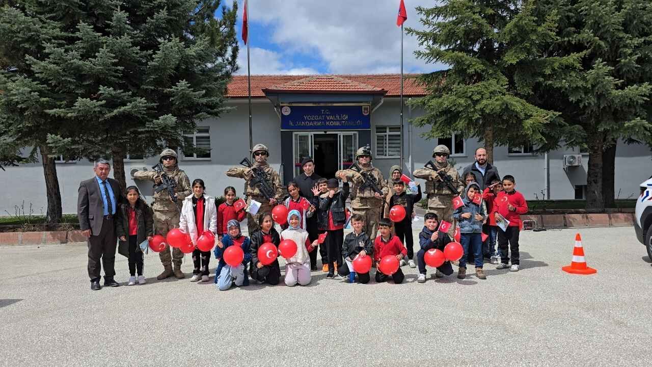 Yozgatlı Minikler Bir Günlüğüne Yönetimi Devraldı (1)
