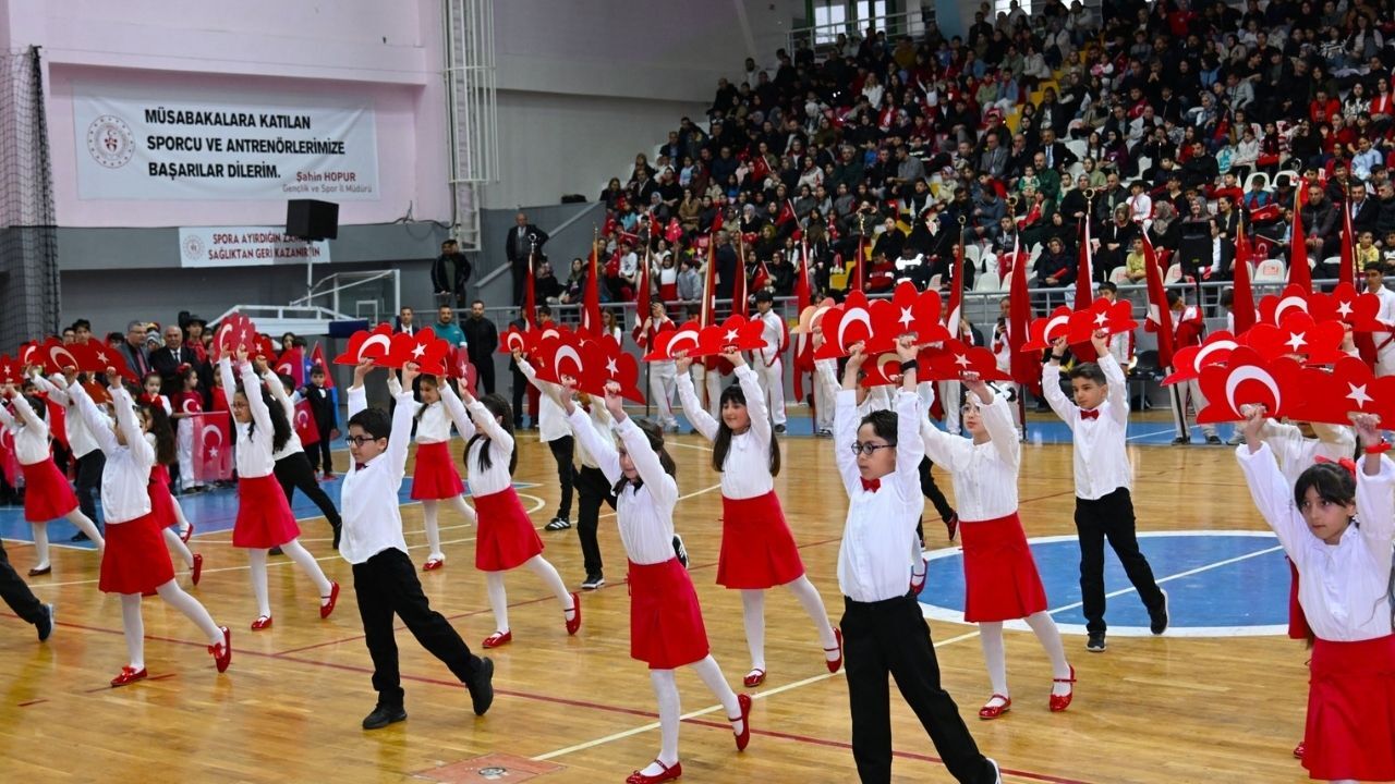 Yozgat’ta 23 Nisan Rüzgarı Şehir Tek Yürek Oldu! (4)
