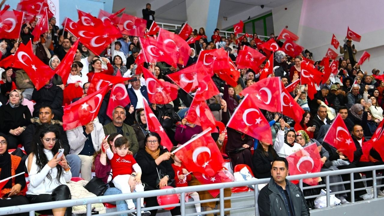 Yozgat’ta 23 Nisan Rüzgarı Şehir Tek Yürek Oldu! (6)