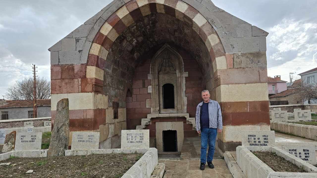Yozgat’ta 500 Yıllık Gizem! Şah Sultan Türbesi Görenleri Büyülüyor (4)
