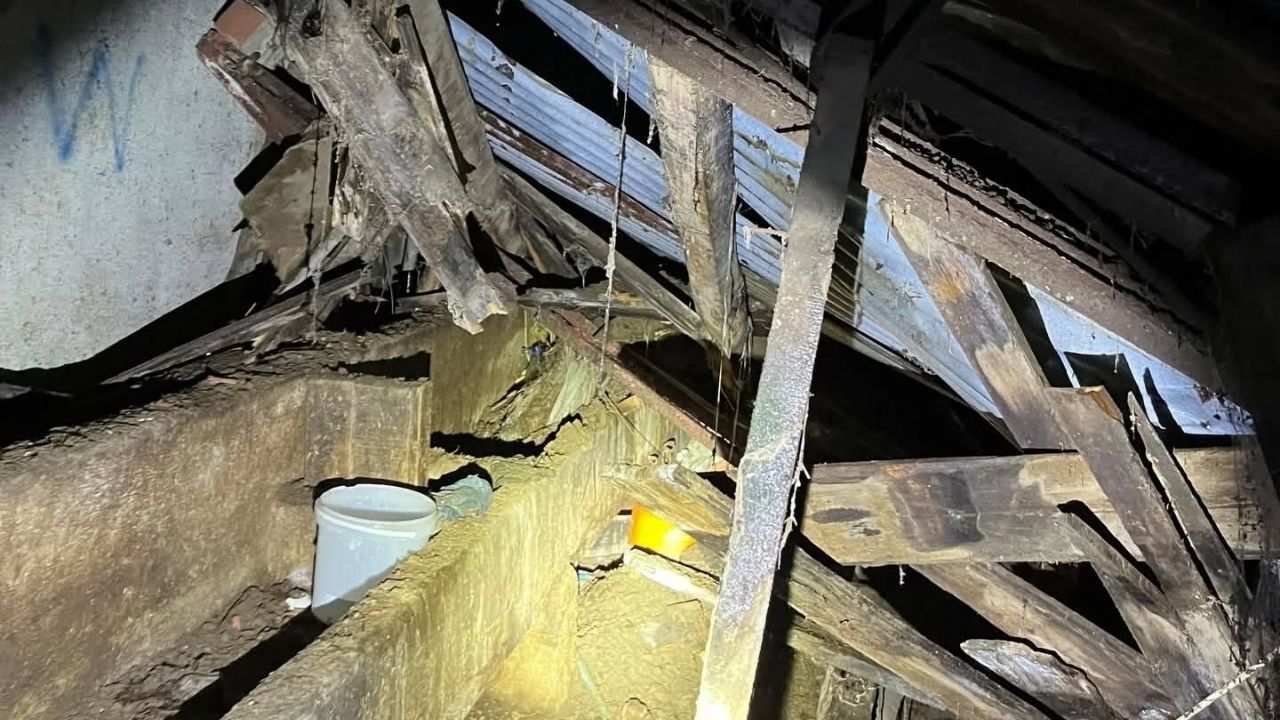 Yozgat’ta Ahır Çatısı Çöktü Afad’ın Müdahalesi Felaketi Önledi (3)