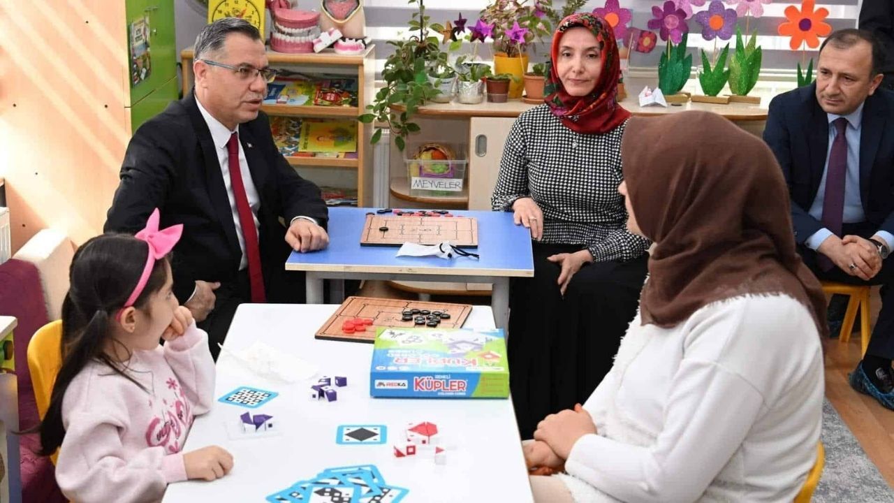 Yozgat’ta Aileler Strateji Masasında “Oyun Arkadaşım Ailem” Başladı (5)