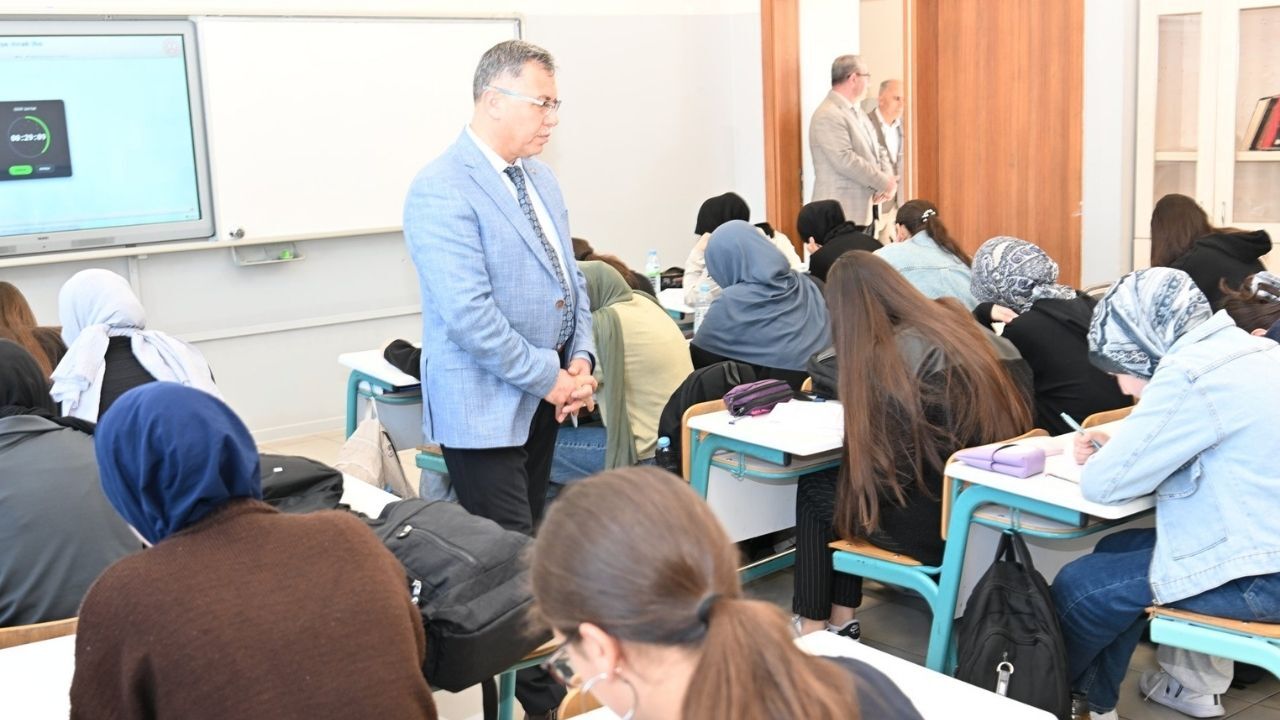Yozgat’ta Başarı Çıtası Yükseliyor! Milli Eğitim Müdürü Yerinde İnceledi (3)