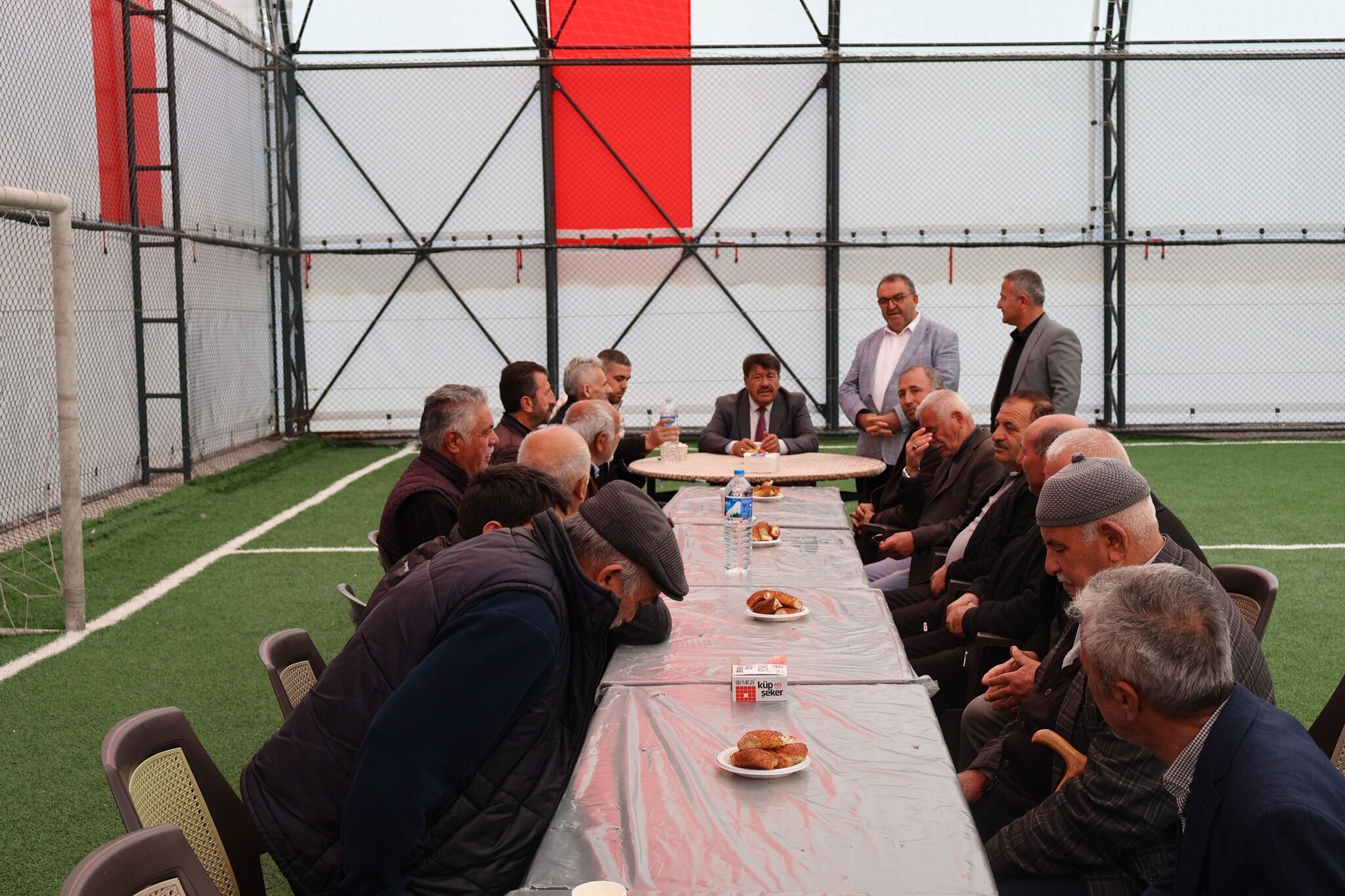 Yozgat'ta Başkan Mahalle Halkını Dinledi, Notlarını Aldı1