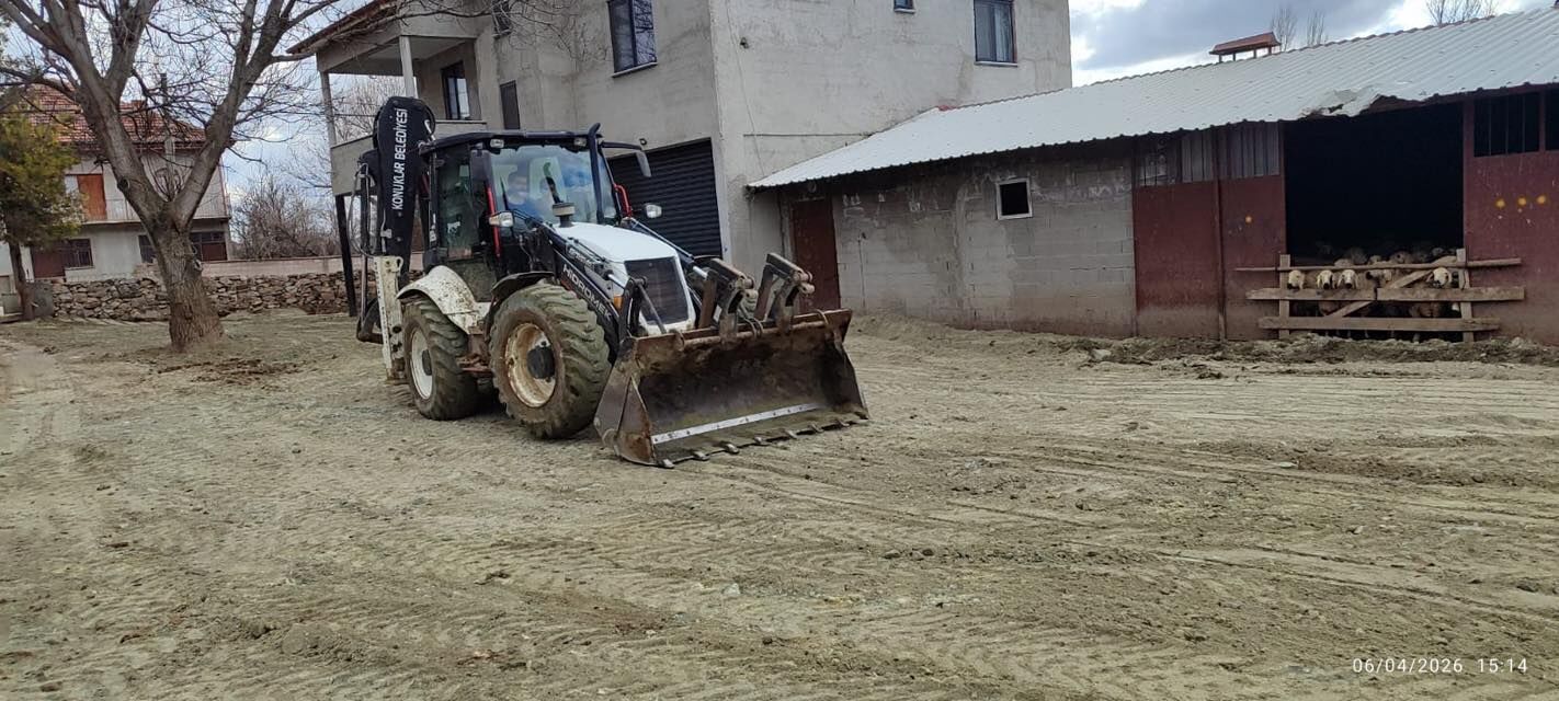 Yozgat'ta Başkan Üreticilerin Yollarına El Attı