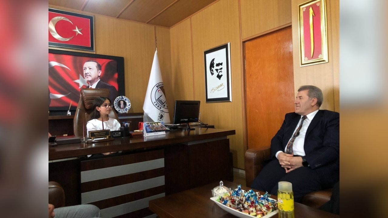 Yozgat’ta Belediye Başkanlığı Koltuğu Çocuklara Emanet Edildi (2)