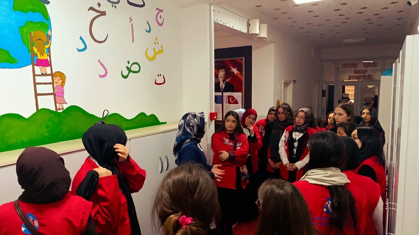 Yozgat'ta Damla Gönüllüleri İl Müftülüğü'nü Ziyaret Etti1