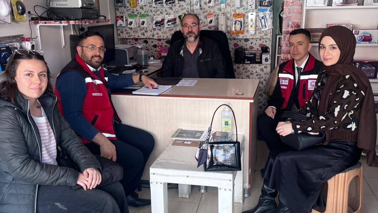 Yozgat’ta Dikkat Çeken Uygulama Ekipler Mahalle Mahalle Risk Tarıyor (3)