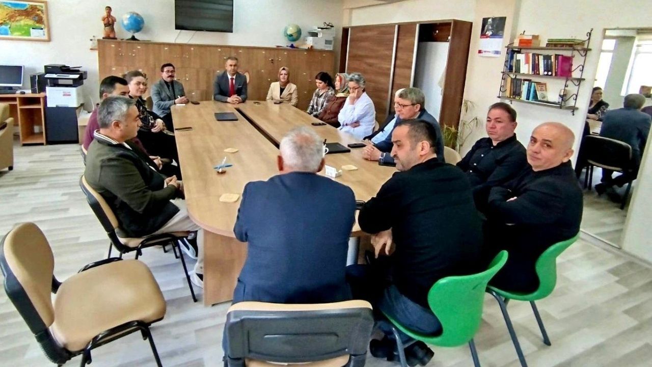 Yozgat'ta Eğitim Camiasına Moral Ve Motivasyon Ziyaretleri (4)