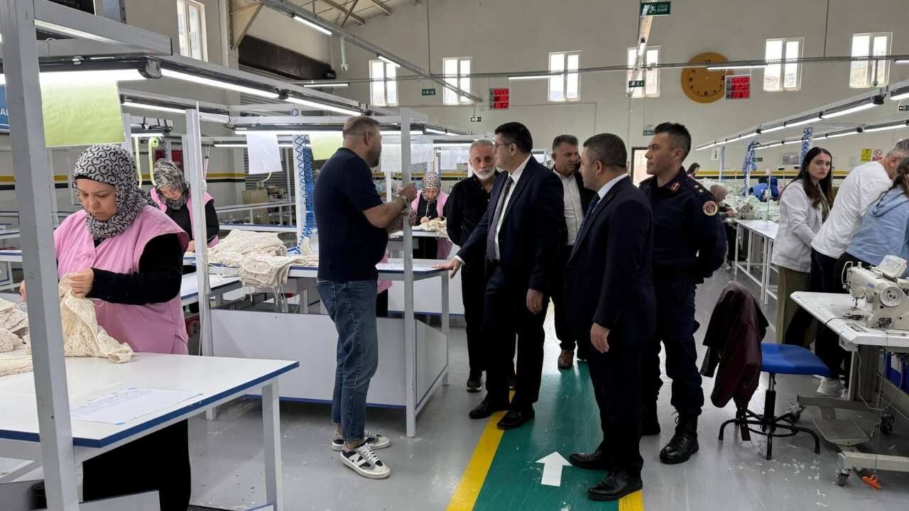Yozgat’ta Ekonomiye Yakın Takip Fabrikada Hangi Detaylar İncelendi (2)