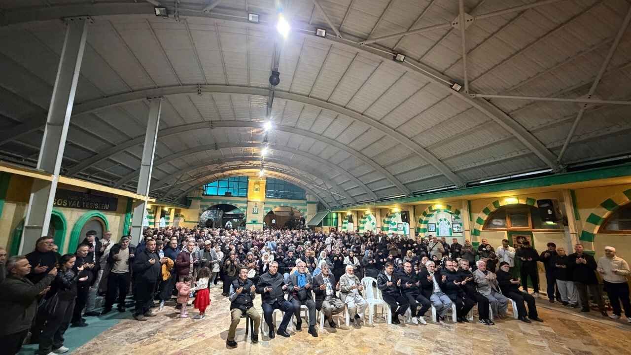 Yozgat’ta İlk Hac Kafilesi Dualarla Yola Çıktı Adaylar Gözyaşlarıyla Uğurlandılar (3)