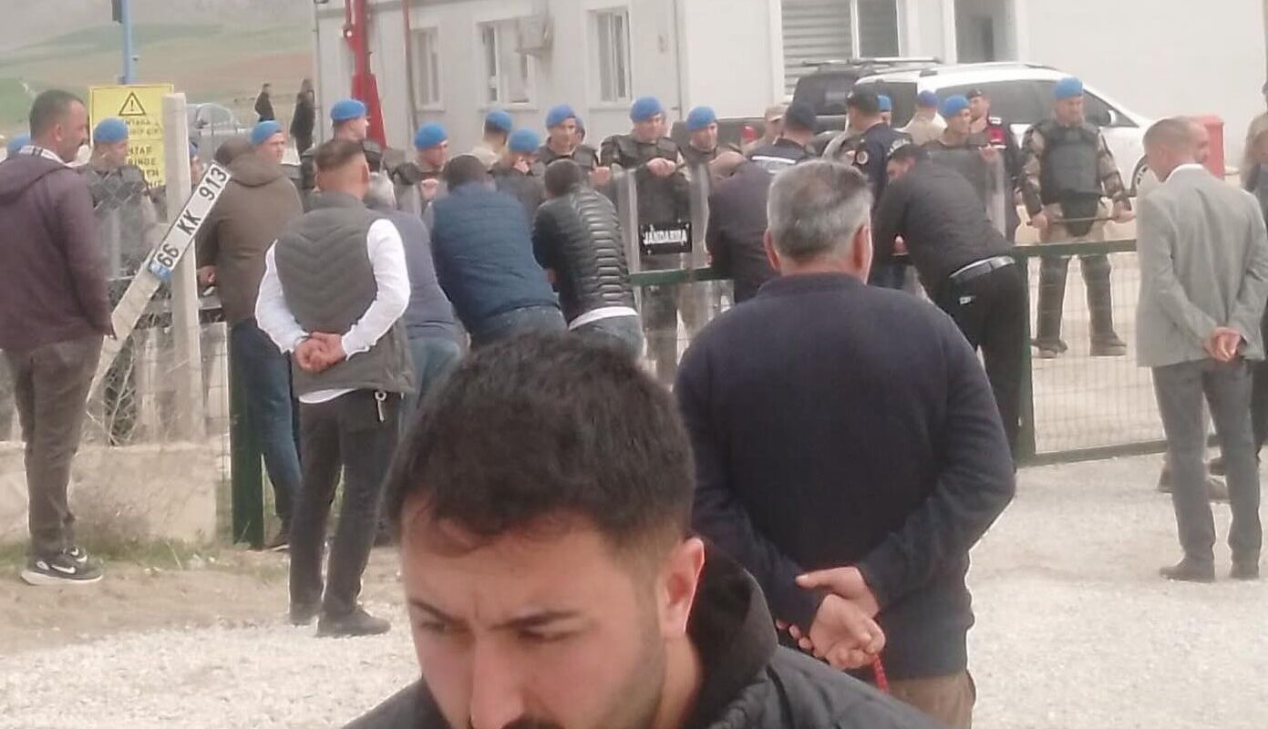 Yozgat’ta Kamyoncuların Mücadelesine Siyasi Destek