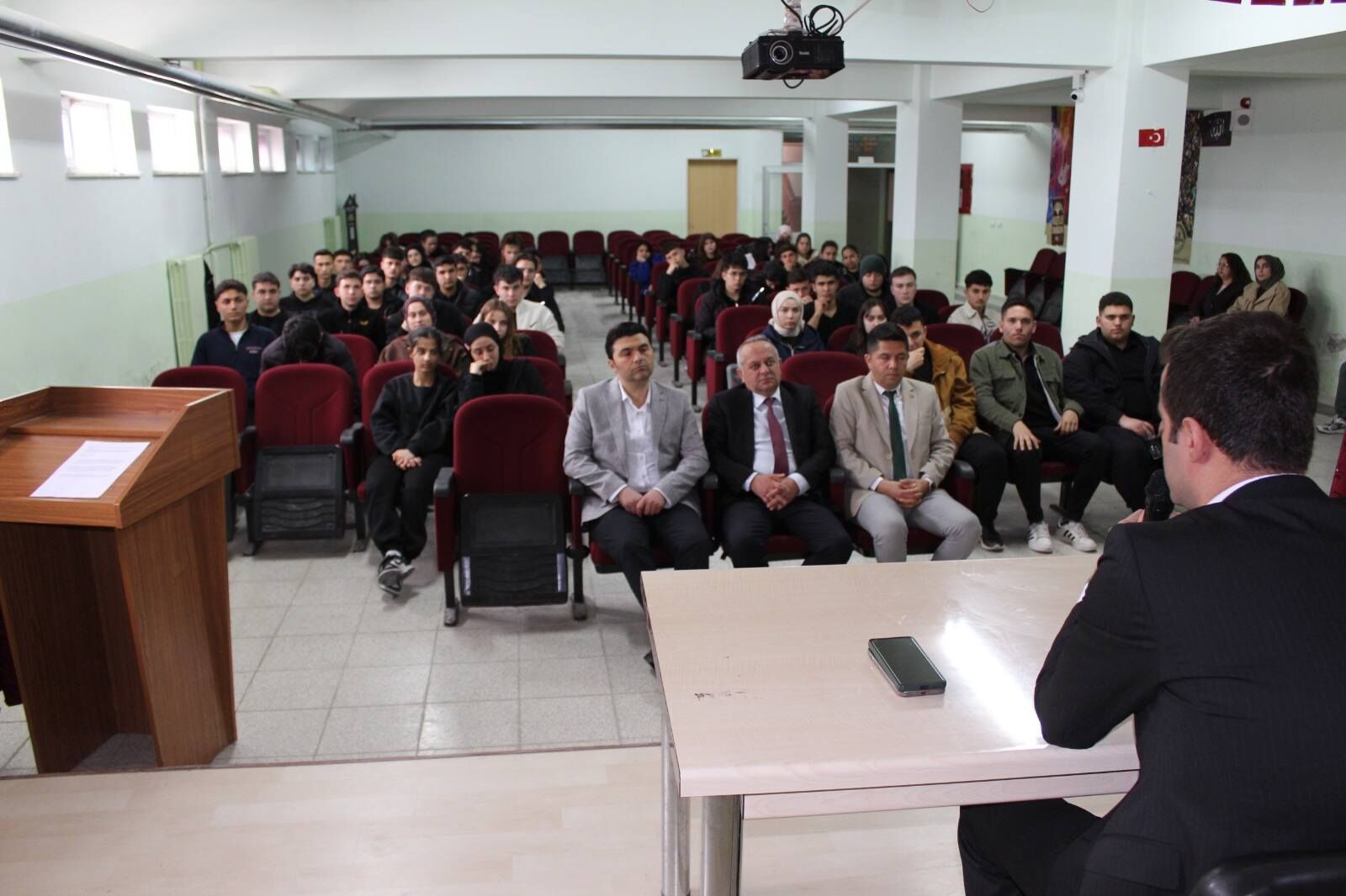 Yozgat'ta Kaymakam Demirkıran Öğrencilerle Buluştu1