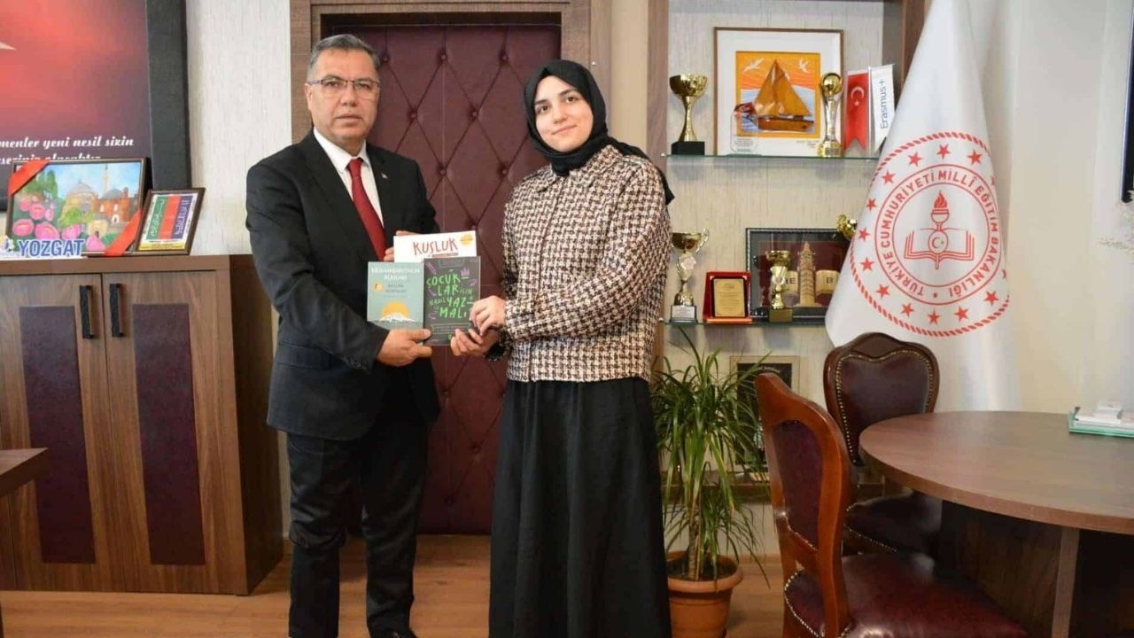 Yozgat’ta Kültür Dünyasını Hareketlendiren Buluşma Yeni Eserler Takdim Edildi (2)