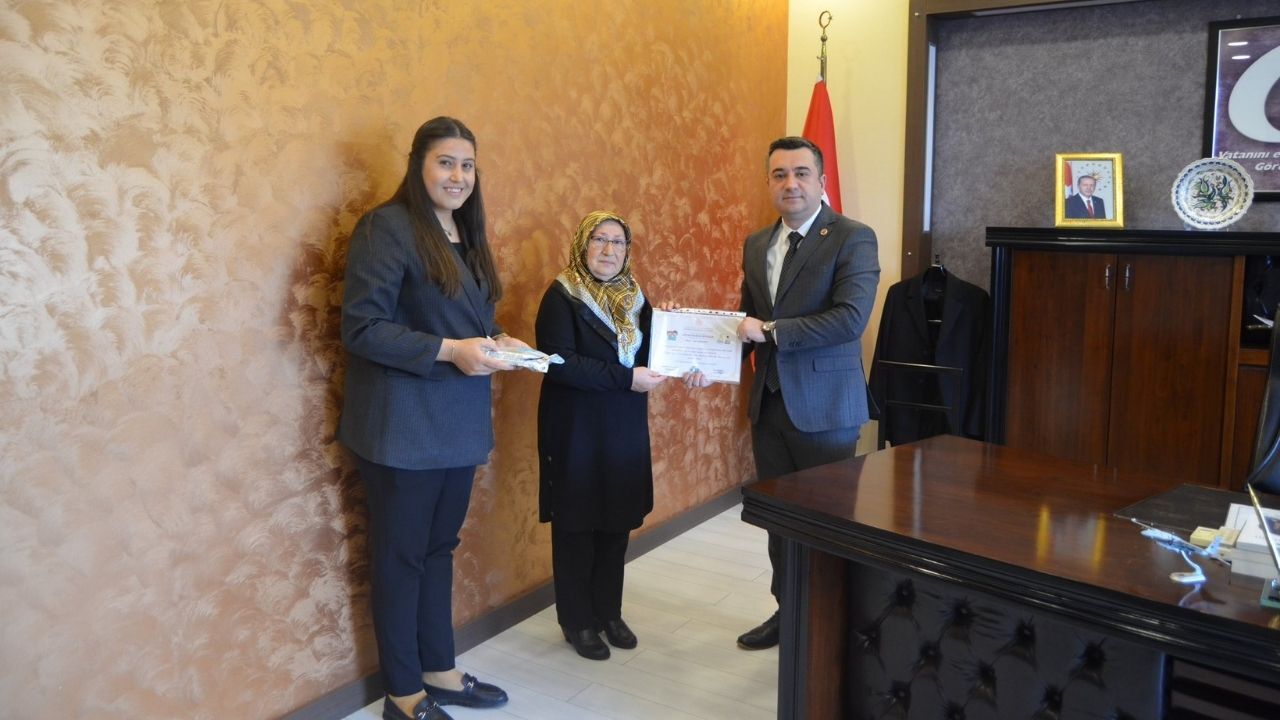 Yozgat’ta Kütüphane Haftası Ödülleri Sahiplerini Buldu (1)