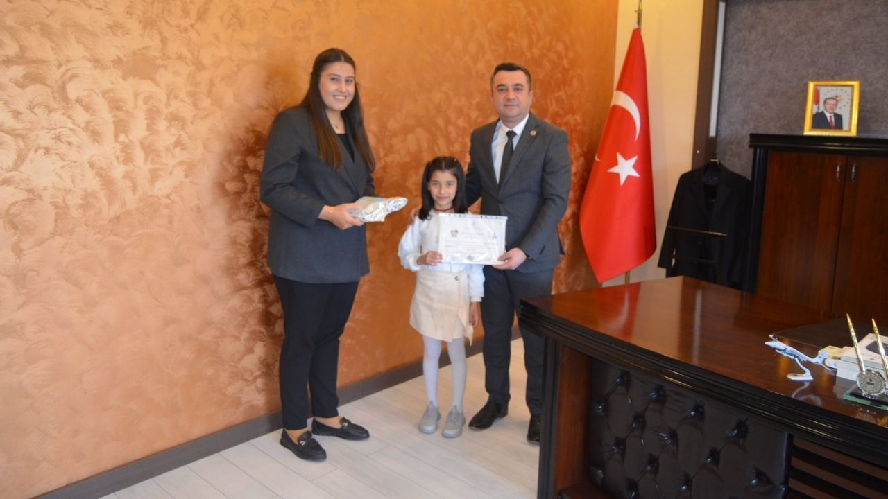 Yozgat’ta Kütüphane Haftası Ödülleri Sahiplerini Buldu (2)