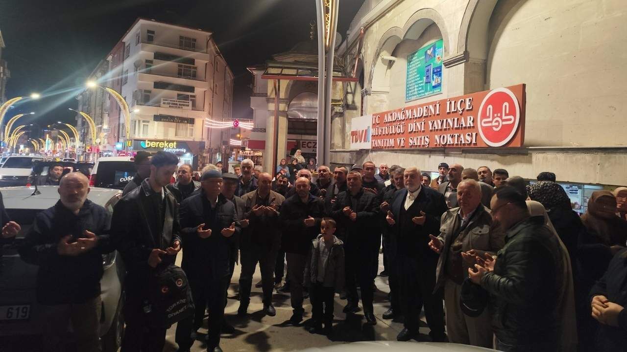 Yozgat’ta Manevi Yolculuk Başladı İlk Hac Kafilesi Uğurlandı (3)