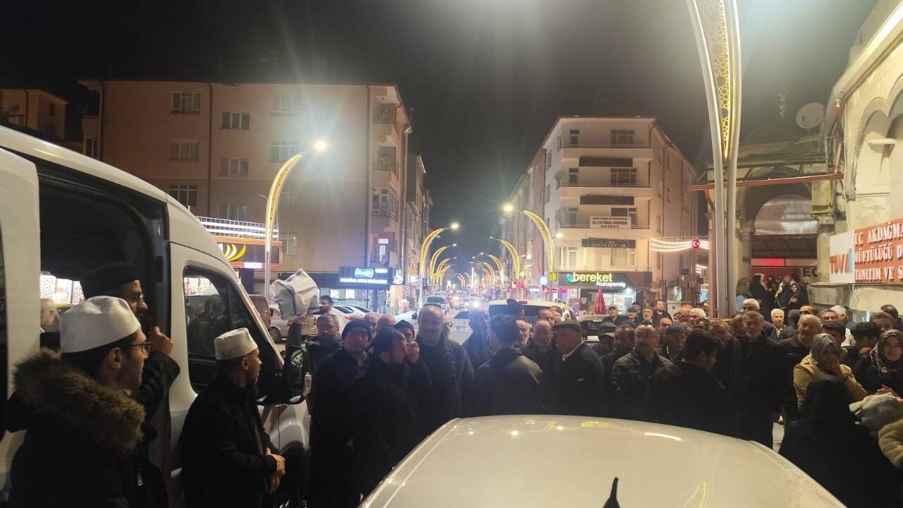 Yozgat’ta Manevi Yolculuk Başladı: İlk Hac Kafilesi Uğurlandı