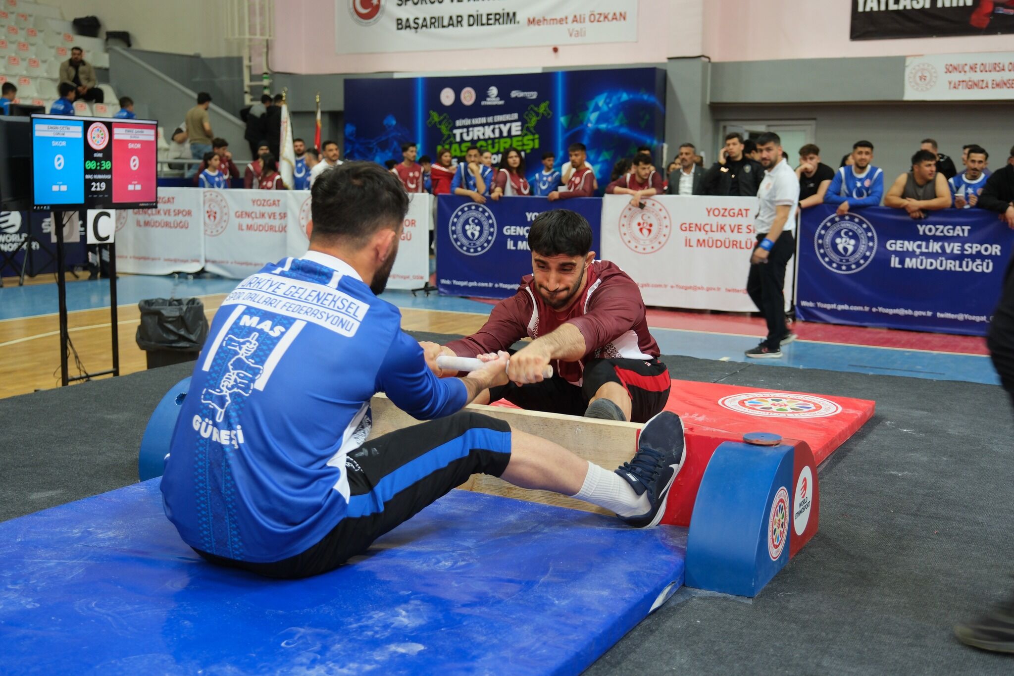 Yozgat'ta Mas Rüzgarı Esiyor