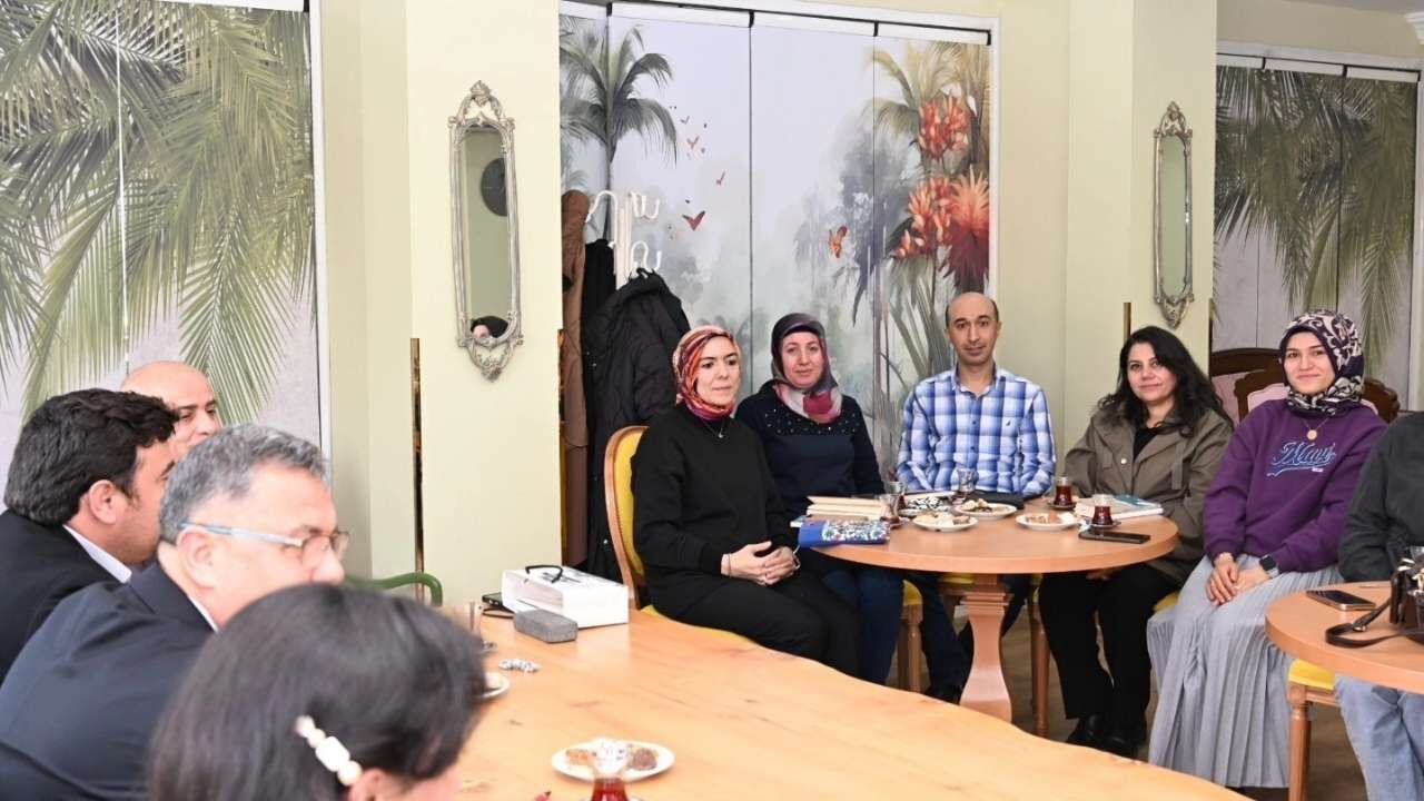 Yozgat’ta Öğretmenler Bu Kitabı Konuştu Nefes Projesi’nde Dikkat Çeken Analiz! (1)