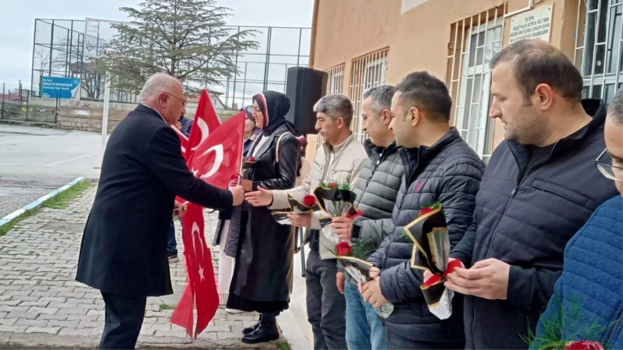 Yozgat’ta Okullarda Dikkat Çeken Karşılama Eğitim Yuvalarından Mesaj (5)