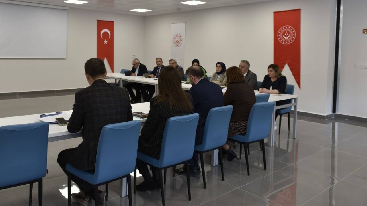 Yozgat’ta Önemli Buluşma Sosyal Hizmetlerde Ortak Hedefler Netleşti (1)