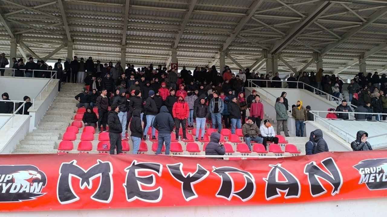 Yozgat’ta Play Off Öncesi Büyük Hareketlilik Biletler Neredeyse Tükendi! (3)-1