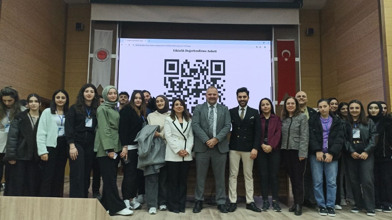 Yozgat’ta Sağlık Yönetimi Öğrencilerine Mesleki Yol Haritası Sunuldu (4)