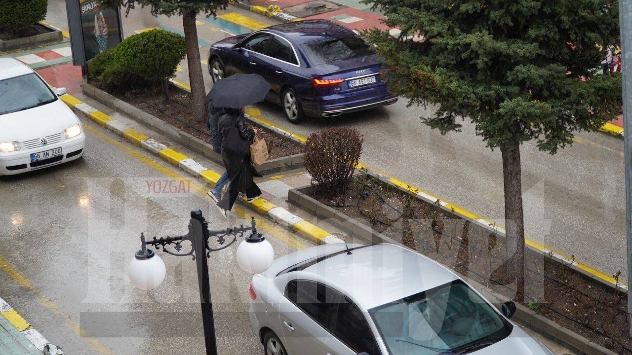 Yozgat’ta Şiddetli Sağanak Hayatı Durdurdu (3)