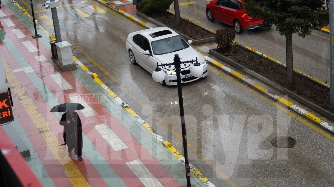 Yozgat’ta Şiddetli Sağanak Hayatı Durdurdu (4)