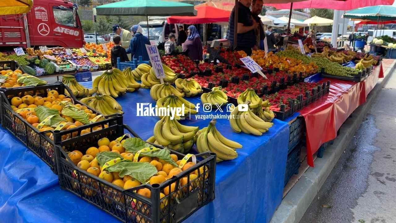 Yozgat'ta Tezgahlar Renk Değiştirdi Meyve Fiyatları Yeniden Şekillendi (3)