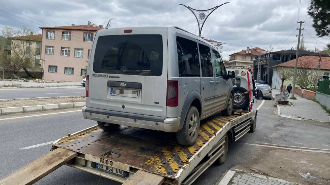 Yozgat’ta Trafik Uygulamasında Ortaya Çıkan Detay Şaşırttı (1)