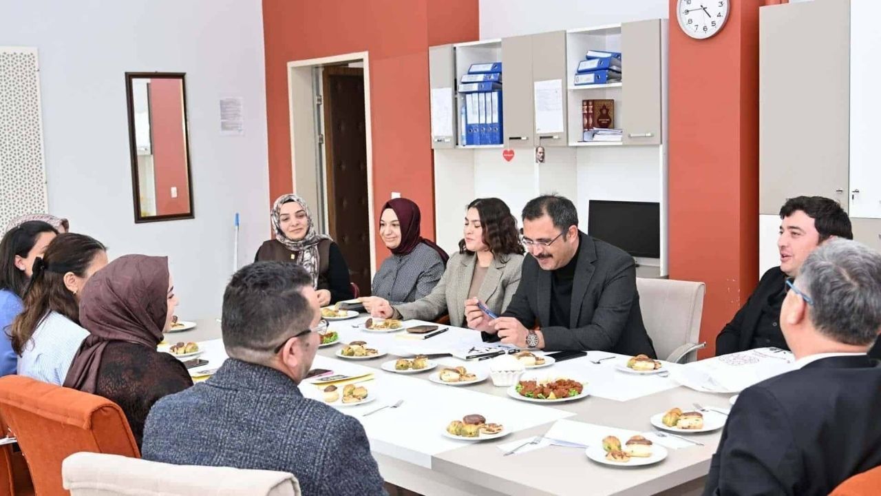 Yozgat’ta Yankı Uyandıran Proje Öğretmenlerden Kitap Üzerine Dikkat Çeken Değerlendirme (1)