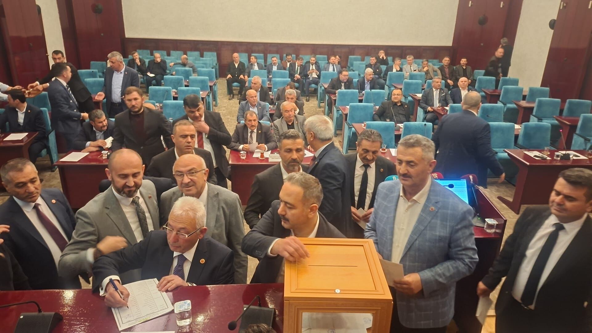 Yozgat'ta Yarış Bitti Başkan Belli Oldu1