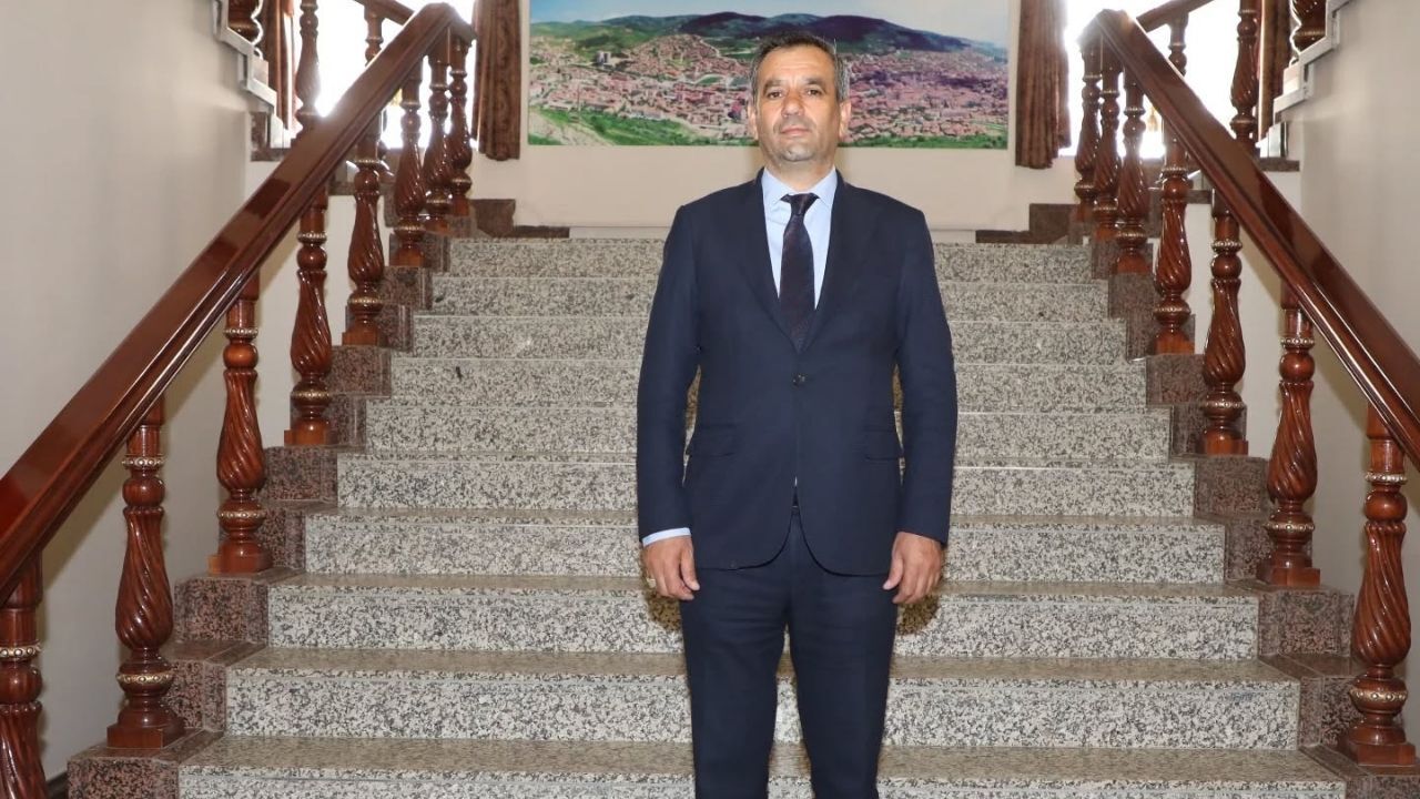 Yozgat'tan Ekonomiye Sert Eleştiri Bu Ülke Artık Kendi Vatandaşına Çilehane! (3)