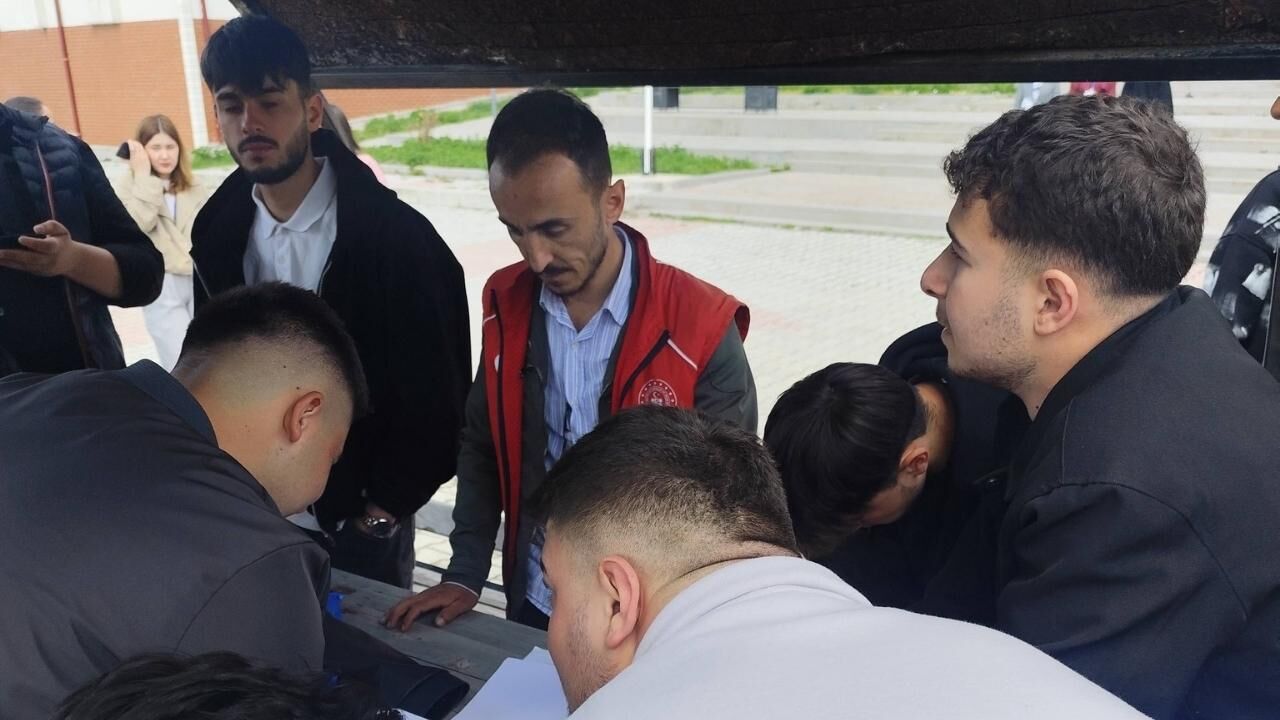 Akdağmadeni Myo’da Büyük Buluşma Gençler İçin Yeni Rota Çizildi! (3)