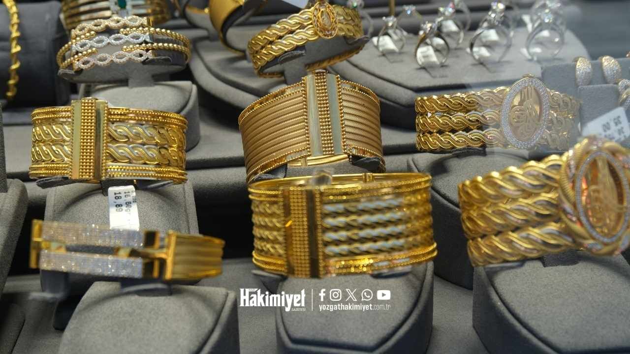 Altın Fiyatlarında Hareketlilik Devam Ediyor Uzmanından Açıklama! (6)