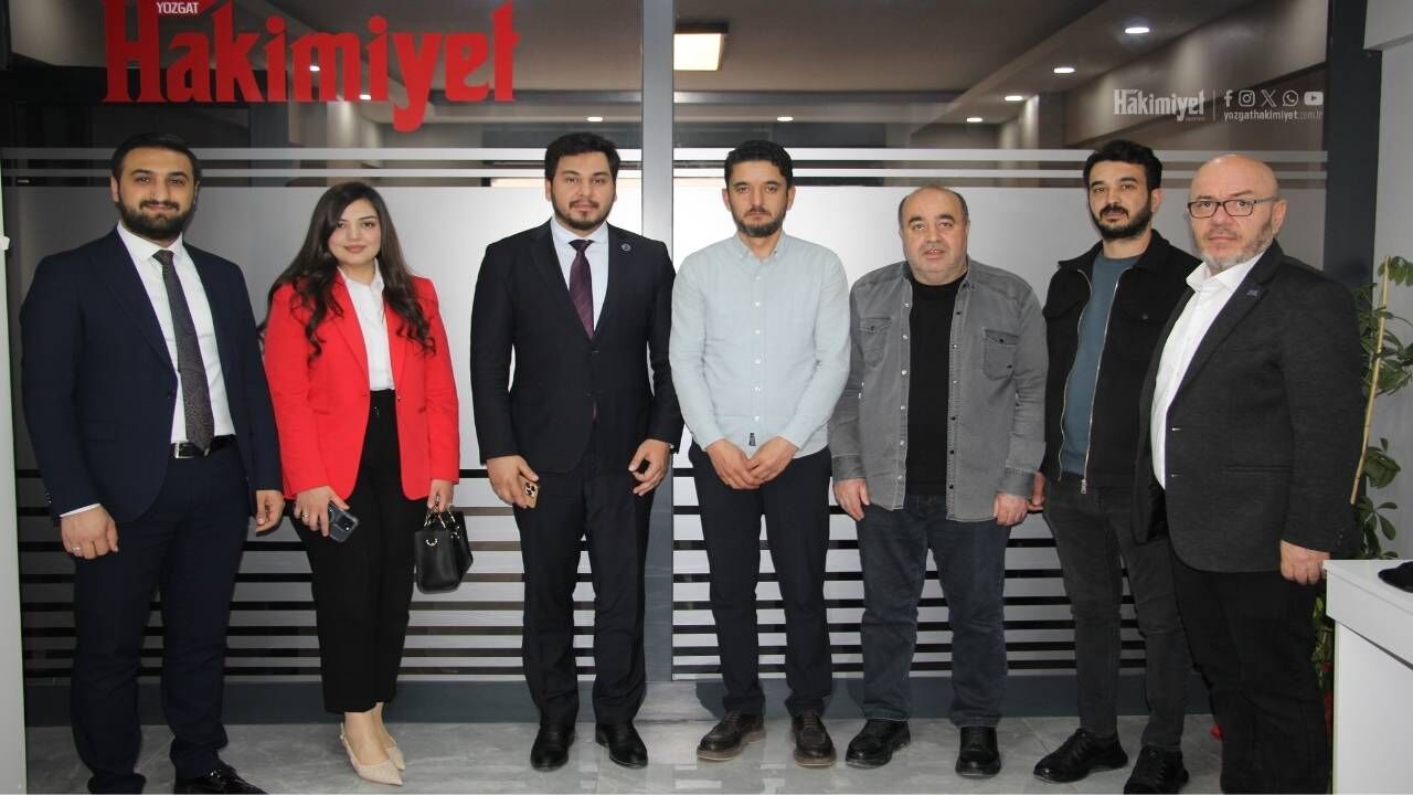 Anahtar Parti'den Gazetemize Kutlama Ziyareti (1)
