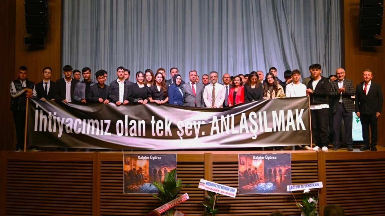 Ayakta Alkışlandılar! Yozgat’ta Sanat Rüzgarı Dinmiyor (4)