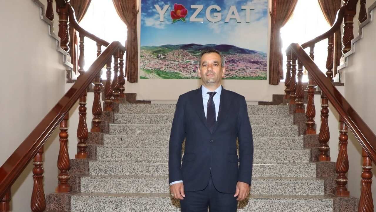 Başkan Adıgözel’den Anneler Günü Kutlaması Anne Toplumun Temelidir (2)