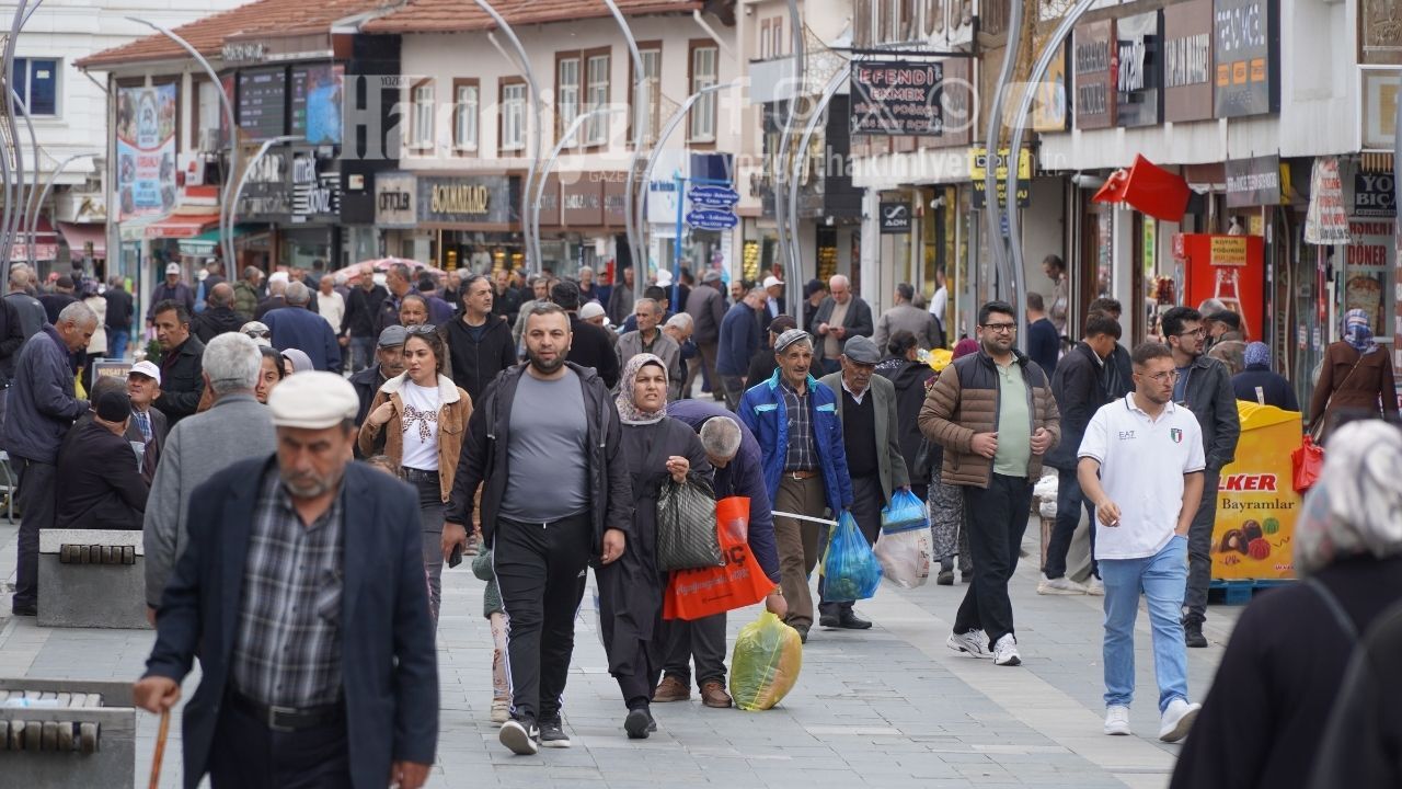 Bayram Telaşı Yozgat Çarşısını Hareketlendirdi (2)