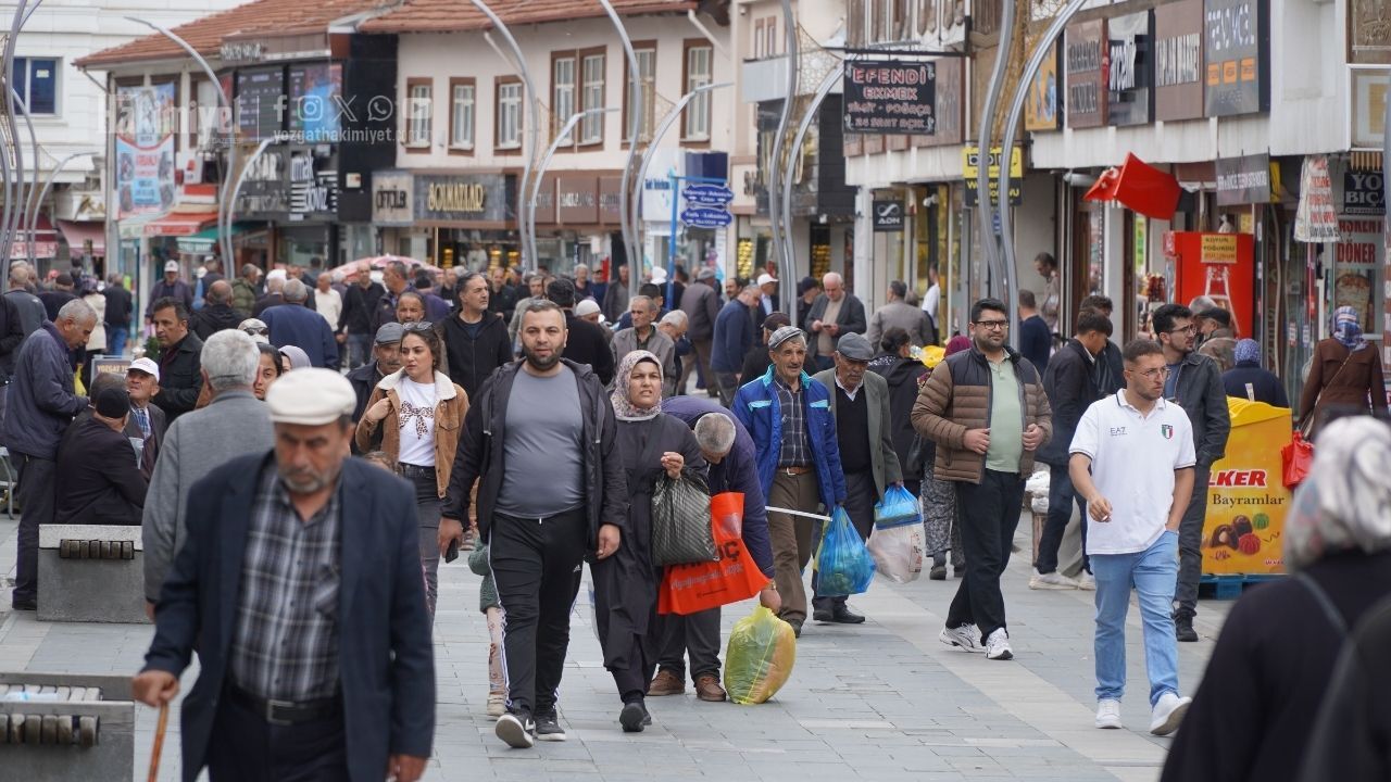 Bayram Telaşı Yozgat Çarşısını Hareketlendirdi (9)