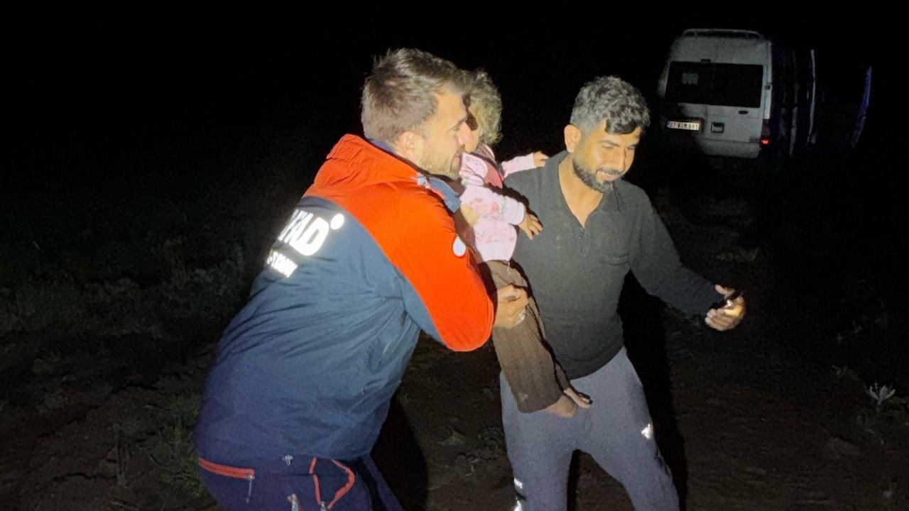 Bir Anda Sular Altında Kaldılar! Yozgat’ta Mevsimlik İşçilere Acil Tahliye (1)