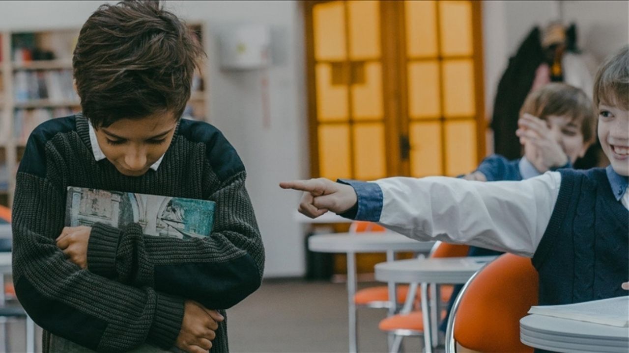 Bu Belirtilere Dikkat! Çocuğunuz Sistematik Bir Psikolojik Sürecin Kurbanı Olabilir (4)