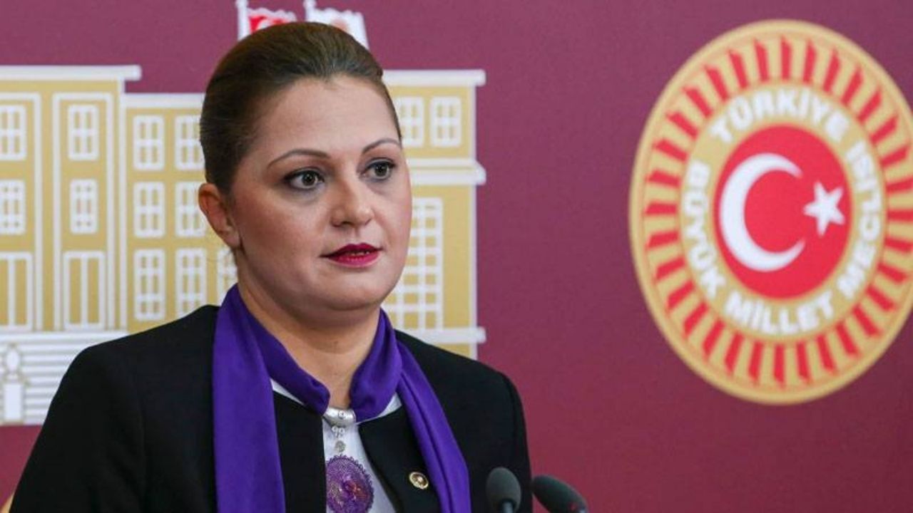 Burcu Köksal Kimdir Burcu Köksal Ak Partiye Geçecek Mi Son Dakika Açıklamaları (2)