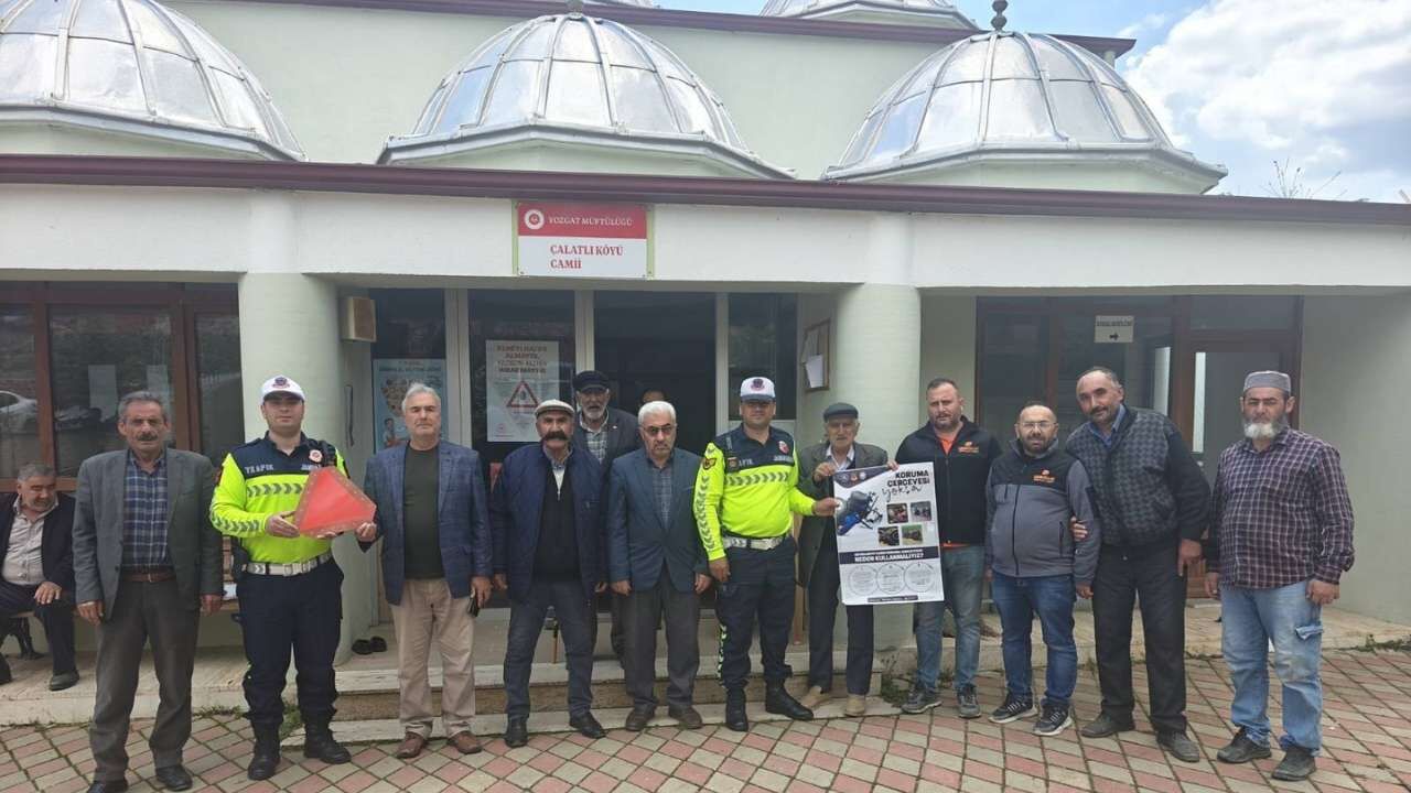 Camiden Okula Trafik Seferberliği Yozgat Jandarması Sahada (2)