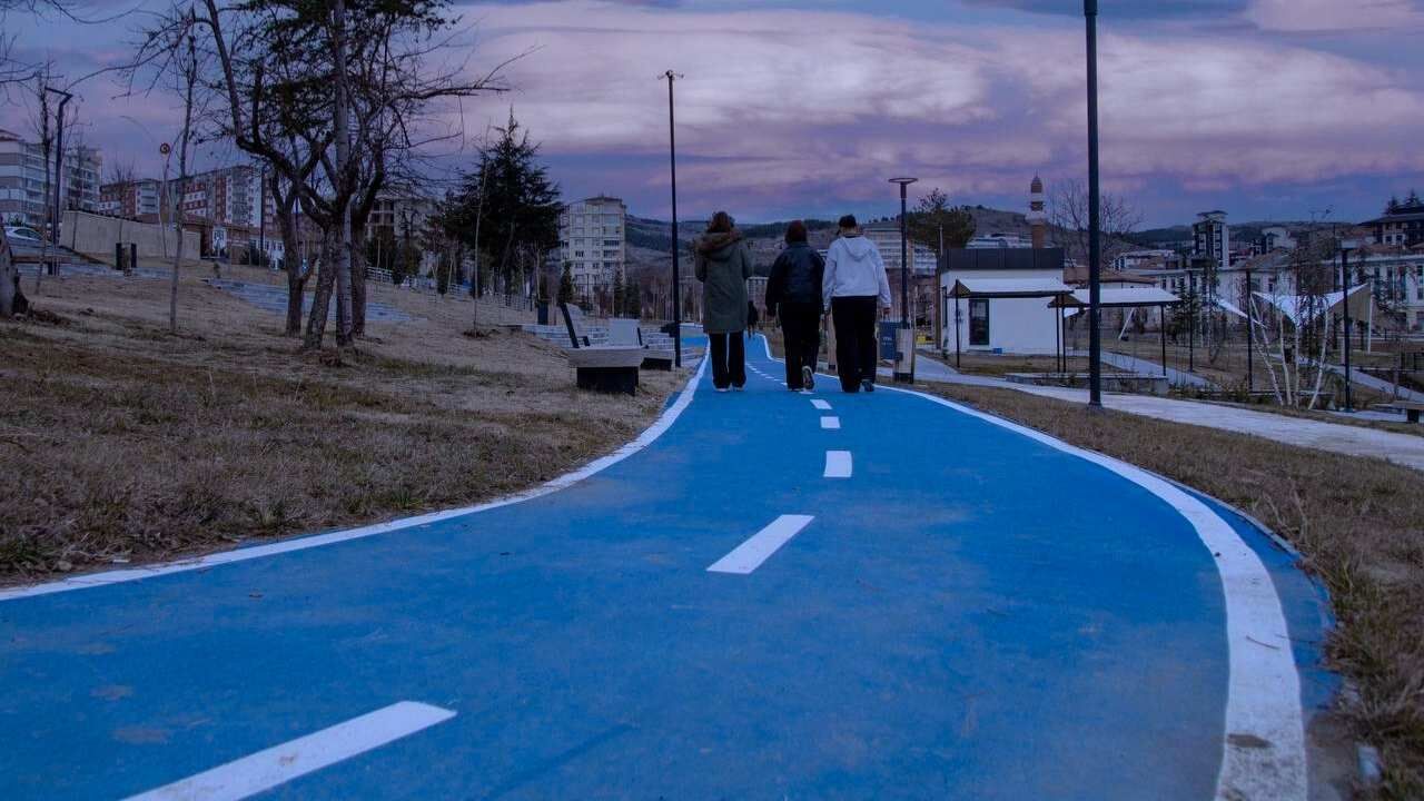 Elektrikli Bisikletler Arttı, Tartışma Büyüdü! Sorun Yol Mu, Bilinç Mi (2)