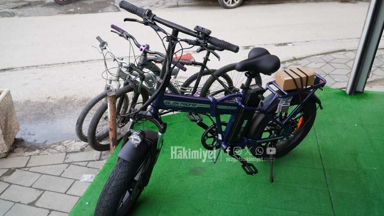 Elektrikli Bisikletler Arttı, Tartışma Büyüdü! Sorun Yol Mu, Bilinç Mi (4)